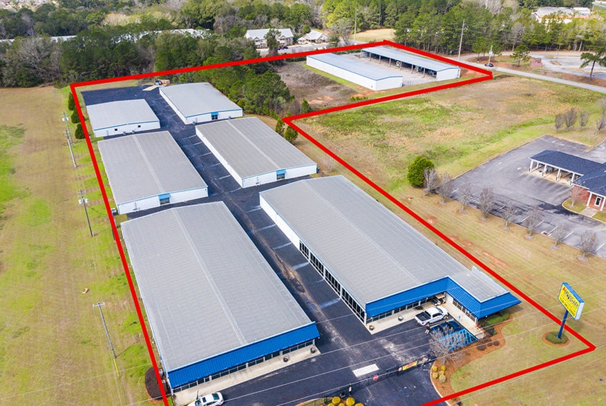 American Self Storage Portfolio portfolio of 7 properties for sale on LoopNet.ca - Aerial - Image 3 of 8