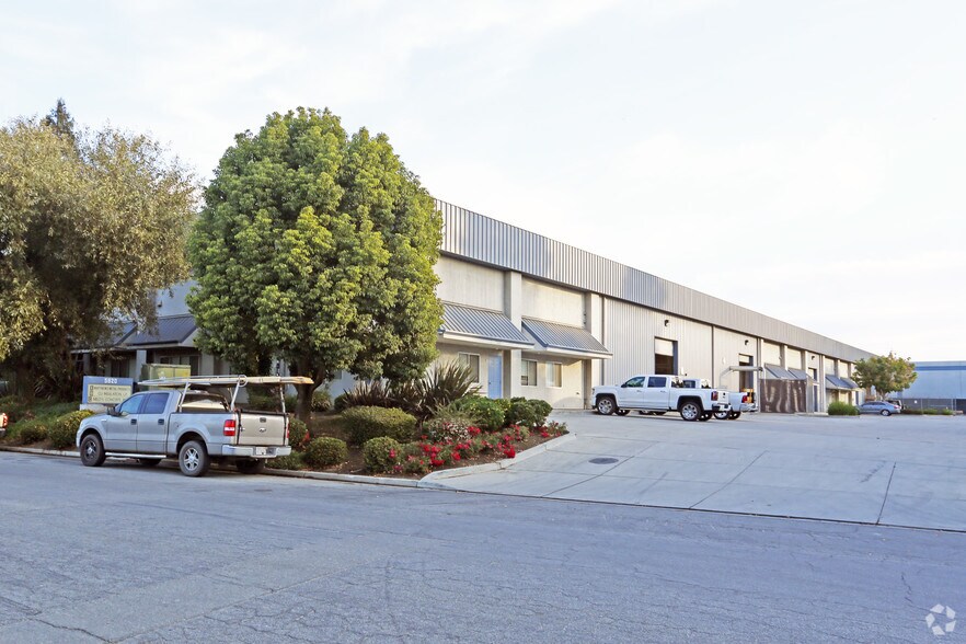 5820 Obata Way, Gilroy, CA for lease - Primary Photo - Image 1 of 6