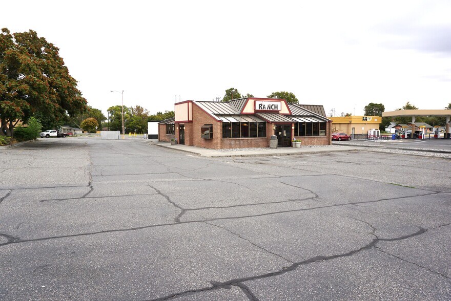 808 W Vineyard Dr, Kennewick, WA à vendre - Photo principale - Image 1 de 14