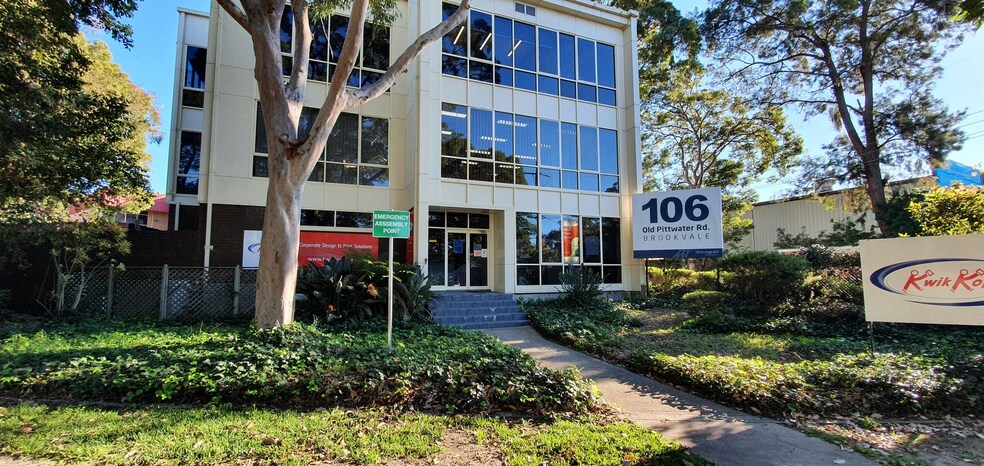 106 Old Pittwater Rd, Brookvale à louer - Photo du bâtiment - Image 2 de 6