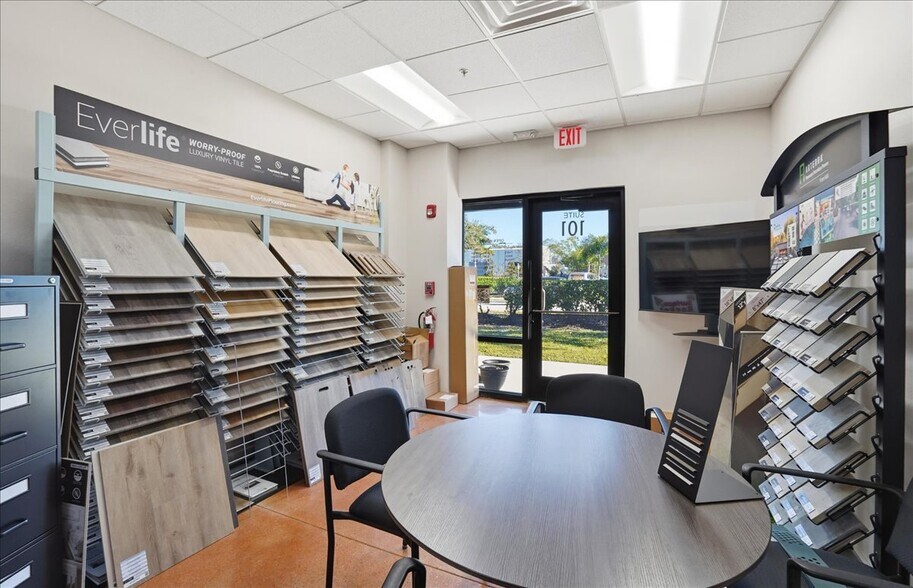 4224 Solutions Ln, Bradenton, FL à vendre - Photo du bâtiment - Image 3 de 30