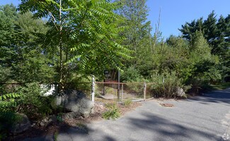 Plus de détails pour 43 Taunton St, Plainville, MA - Terrain à louer