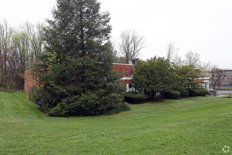 3020 Darnell Rd, Philadelphia, PA à vendre - Photo du bâtiment - Image 3 de 3