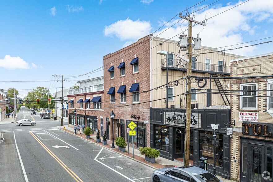 1-3 Main St 2-4 4th Ave, Bay Shore, NY à vendre - Photo du bâtiment - Image 2 de 27