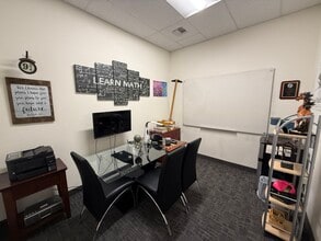 190 Sierra Ct, Palmdale, CA for lease Interior Photo- Image 1 of 2