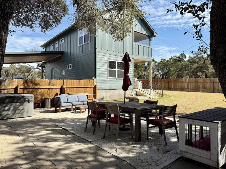 11605 Fitzhugh Rd, Austin, TX à vendre - Photo du bâtiment - Image 3 de 24