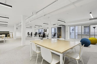 12 Rue Jacquemont, Paris for lease Interior Photo- Image 1 of 7