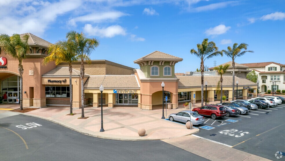 749 E Calaveras Blvd, Milpitas, CA à louer - Photo du bâtiment - Image 3 de 12