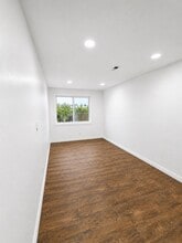 10835-10841 Santa Monica Blvd, Los Angeles, CA for lease Interior Photo- Image 2 of 4