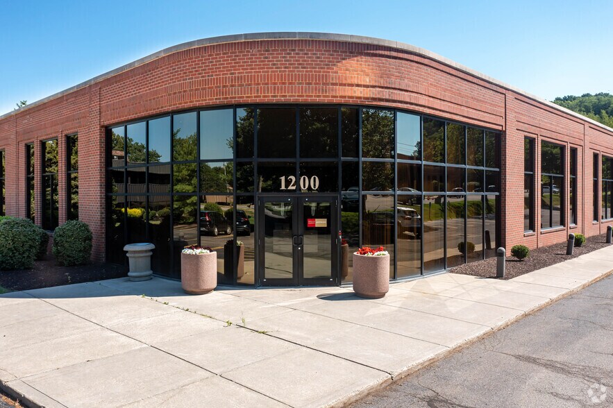1200 Pittsford Victor Rd, Pittsford, NY for sale - Building Photo - Image 3 of 4