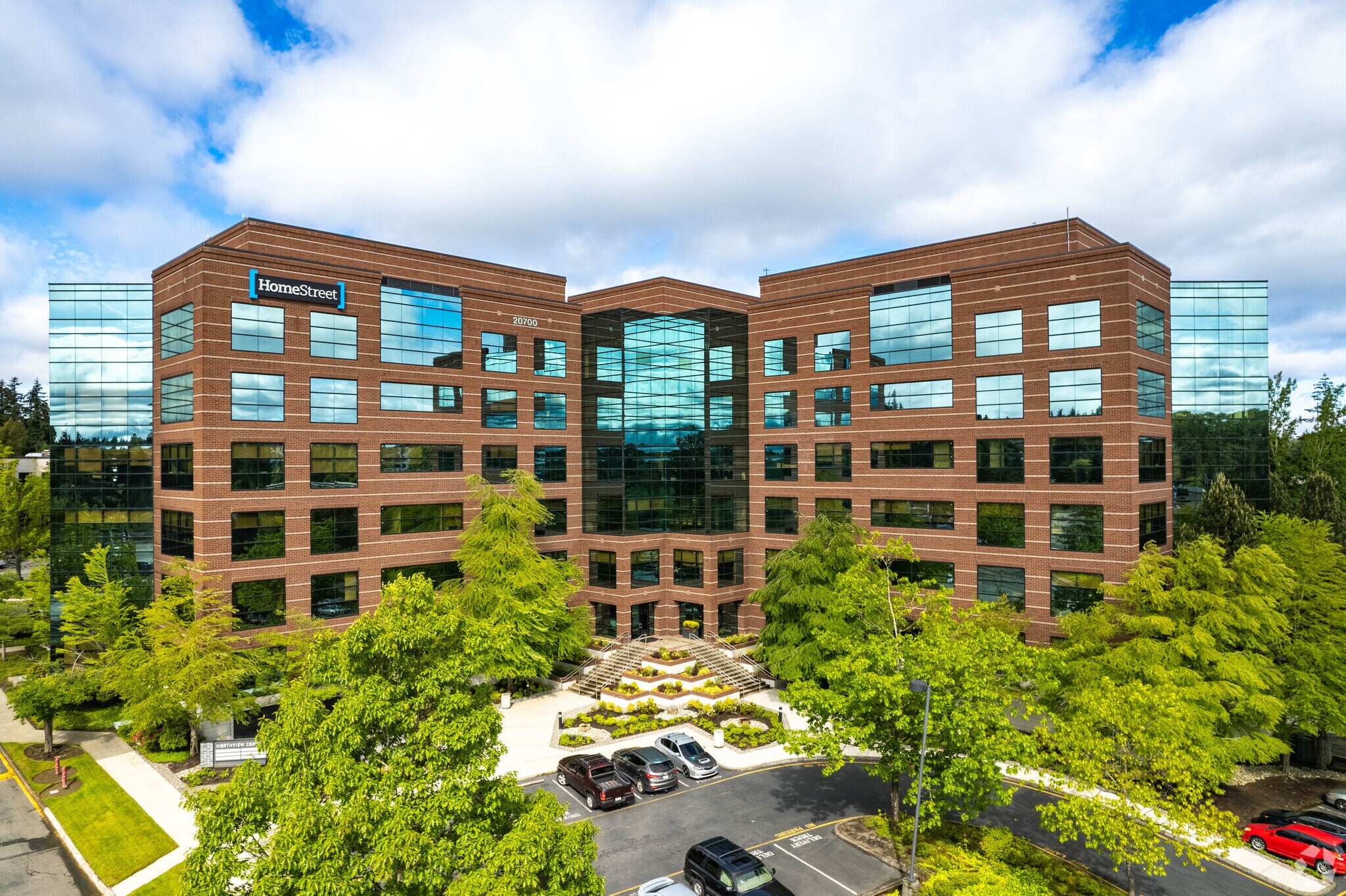 20700 44th Ave W, Lynnwood, WA à louer Photo principale- Image 1 de 10