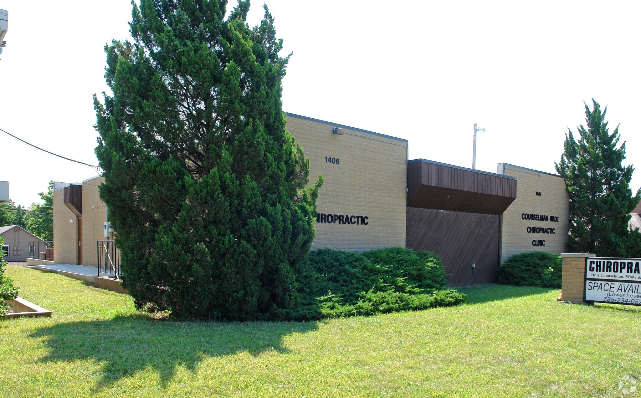 1406-1408 SW Topeka Blvd, Topeka, KS for lease Primary Photo- Image 1 of 4