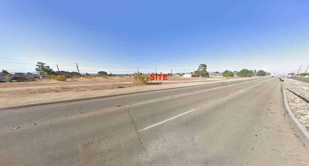 00 Bear Valley Road, Victorville, CA à vendre - Photo du bâtiment - Image 2 de 4
