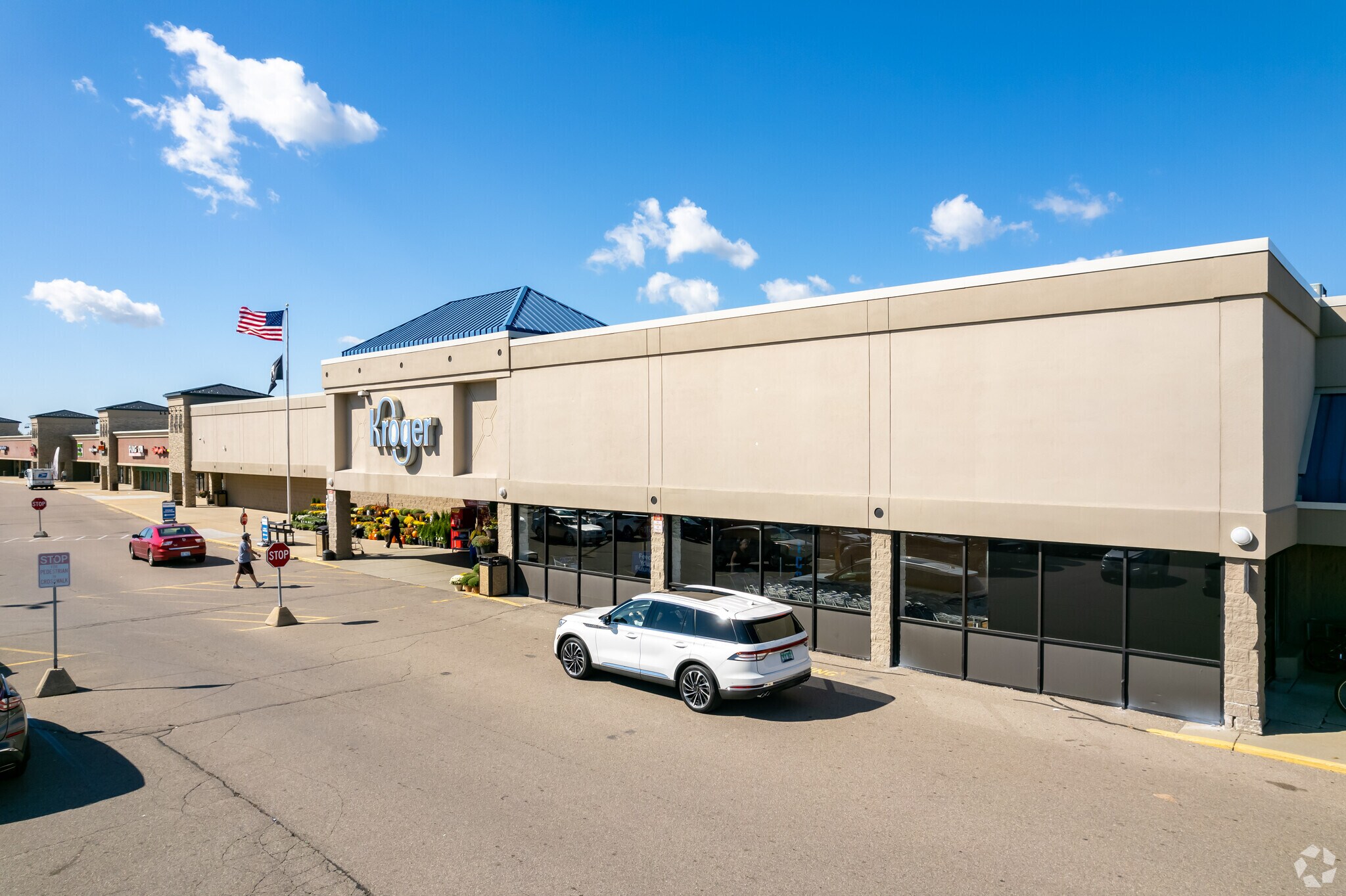 41701-41941 Garfield Rd, Clinton Township, MI à louer Photo principale- Image 1 de 34