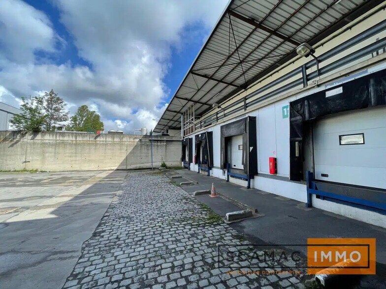 Industrial in Thiais for lease - Building Photo - Image 3 of 4