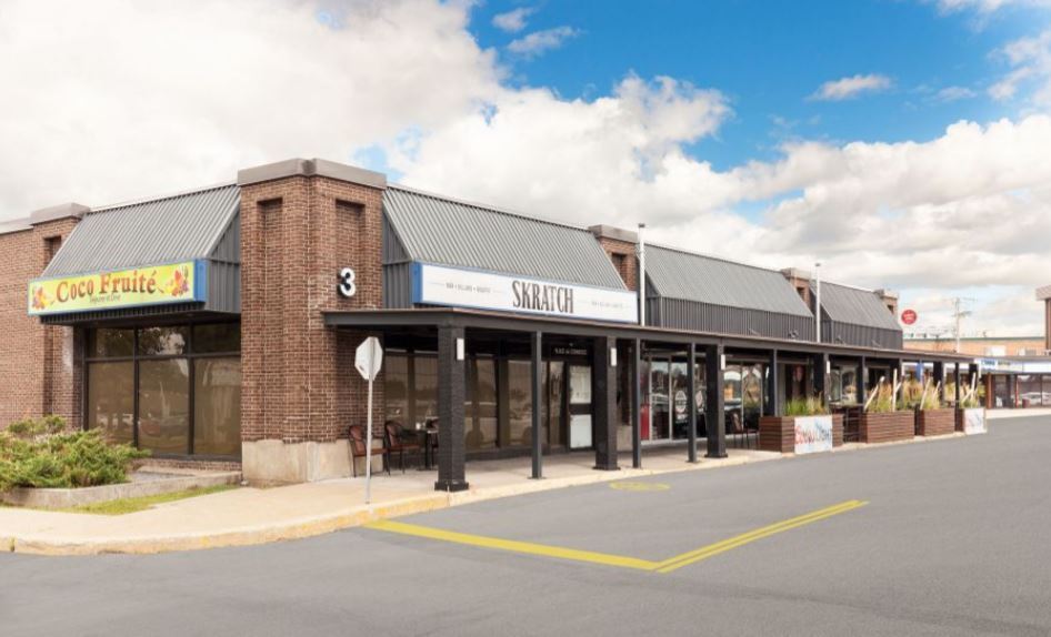 3 St de la Place du Commerce, Brossard, QC for sale Primary Photo- Image 1 of 1