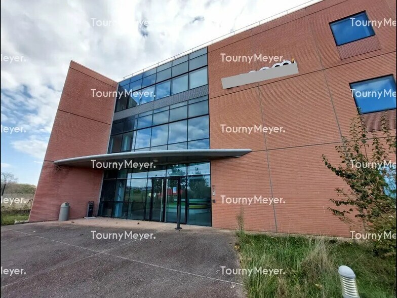 Bureau dans Toulouse à louer - Photo du bâtiment - Image 1 de 10