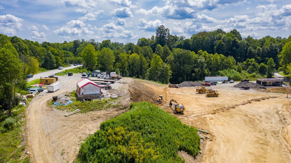 15 Industrial Park Rd, Fairmont, WV à louer - Photo du bâtiment - Image 2 de 11