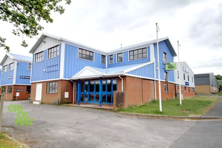 6 Jubilee Rd, Burgess Hill à vendre - Photo du bâtiment - Image 1 de 1