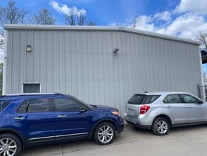 395 100th St SW, Byron Center, MI for lease Interior Photo- Image 1 of 2
