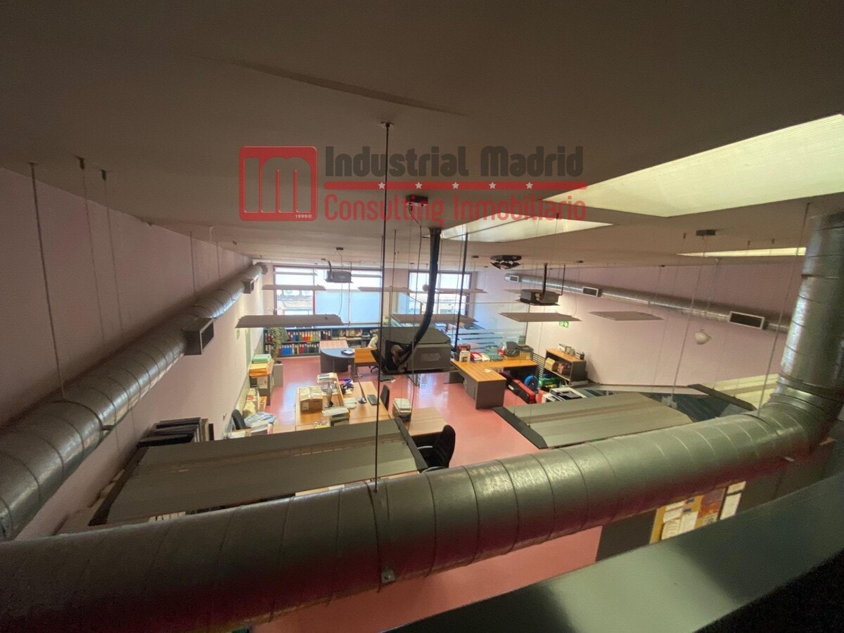 Madrid, MAD 28021 - Unit 2 -  - Interior Photo - Image 1 of 4