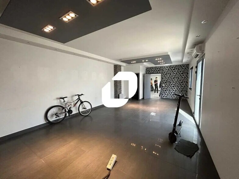 Flex dans Aubervilliers à louer - Photo intérieure - Image 2 de 7