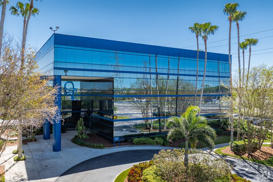 17757 US Highway 19 N, Clearwater, FL for sale - Building Photo - Image 3 of 6