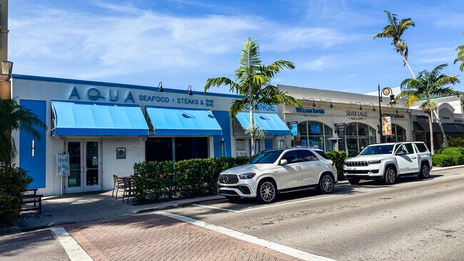 Plus de détails pour 852-862 5th Ave S, Naples, FL - Commerce de détail à vendre