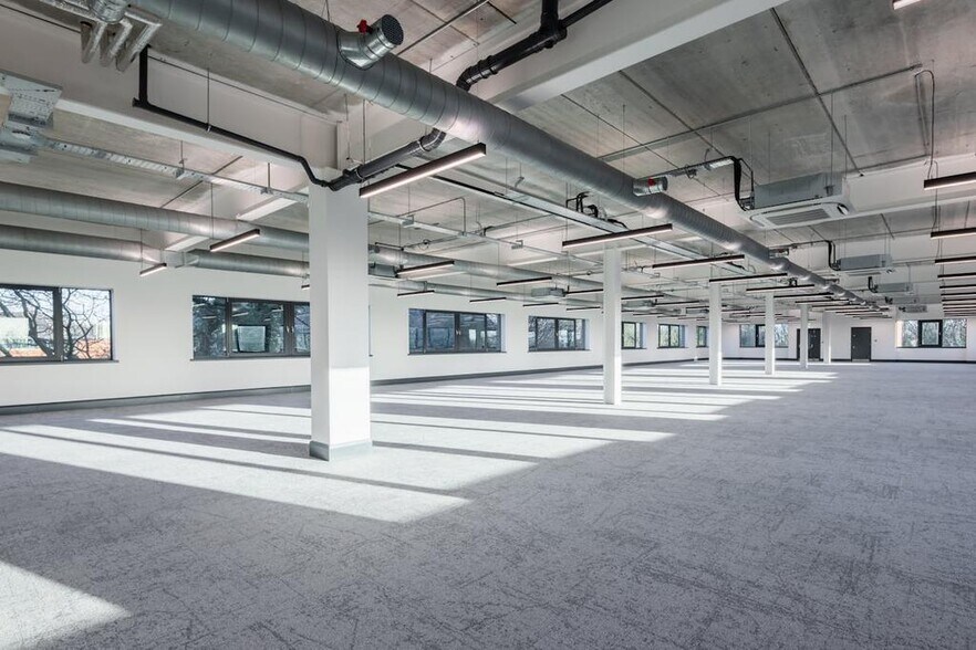 4 Ridgeway, Birmingham à louer - Photo du bâtiment - Image 2 de 54