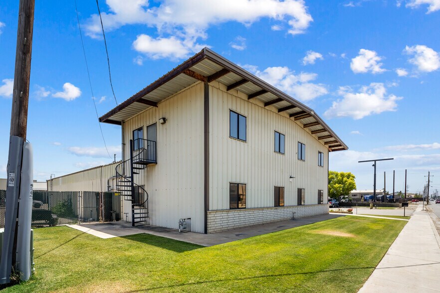 2900 Gibson St, Bakersfield, CA à louer - Photo du bâtiment - Image 2 de 18