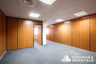 18 Rue Elie Pelas, Marseille for lease Interior Photo- Image 1 of 3