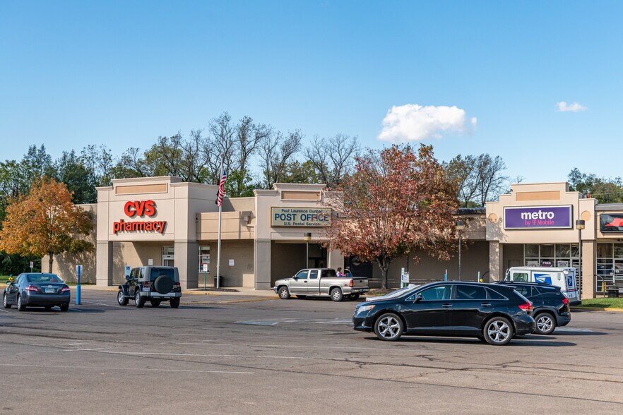 4277-4389 W Third st, Dayton, OH à vendre - Photo du bâtiment - Image 2 de 5