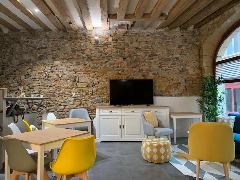 Commerce de détail dans Lyon à vendre Photo du bâtiment- Image 1 de 11