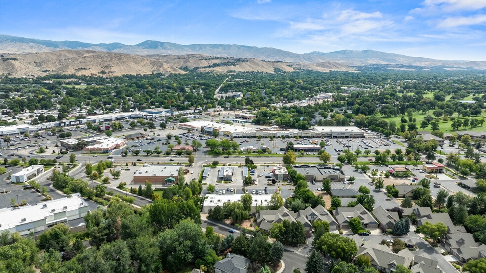 6711 N Glenwood St, Garden City, ID for sale - Building Photo - Image 3 of 3