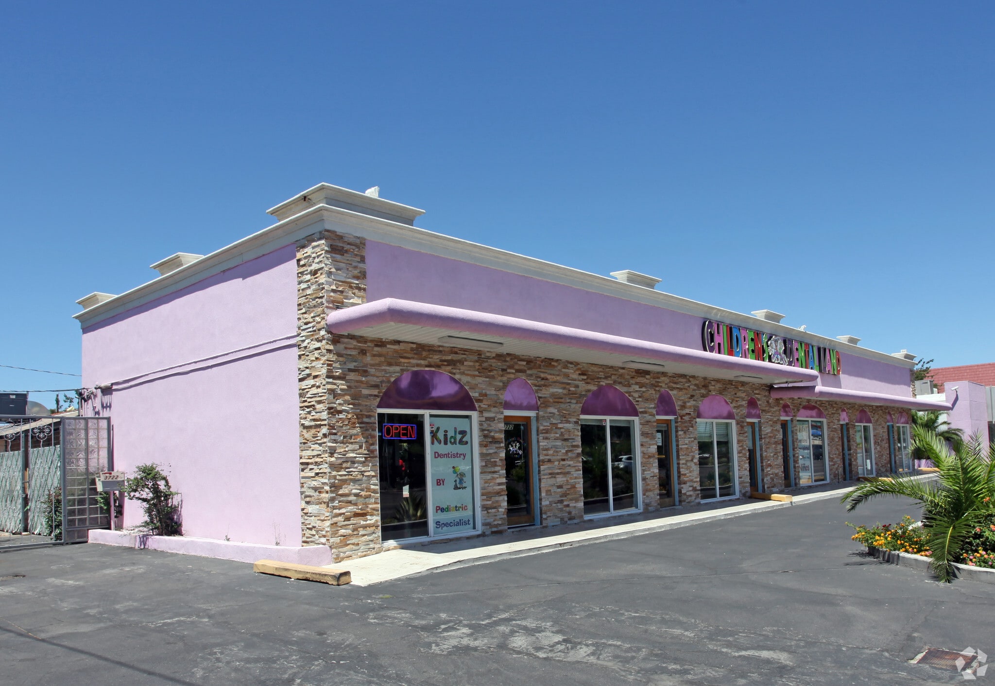 3722 E Thomas Rd, Phoenix, AZ à vendre Photo principale- Image 1 de 14