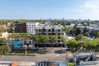 7428 Santa Monica Blvd, West Hollywood, CA for lease Interior Photo- Image 2 of 14