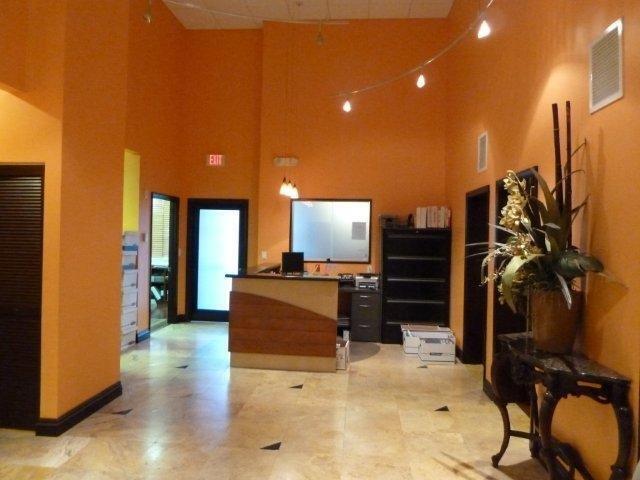 5791B NW 151st St, Miami Lakes, FL for sale - Interior Photo - Image 3 of 17