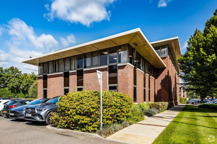 Princess Rd, Manchester for lease - Building Photo - Image 2 of 7