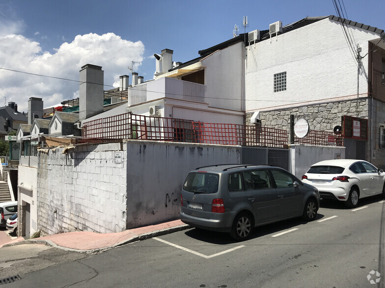 Calle San Juan, 9, Alpedrete, Madrid for lease - Primary Photo - Image 1 of 4