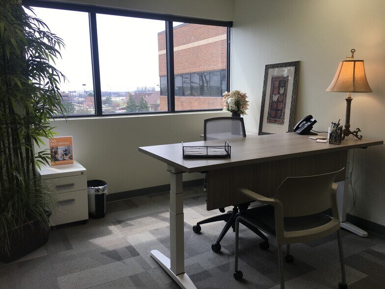 455 E Eisenhower Pky, Ann Arbor, MI à louer - Photo intérieure - Image 2 de 29