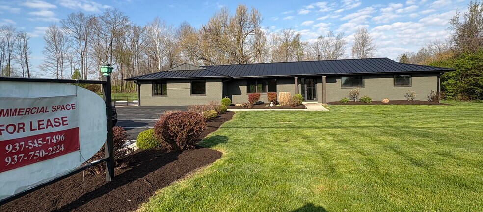 7525 Clyo Rd, Dayton, OH à louer - Photo du bâtiment - Image 2 de 10