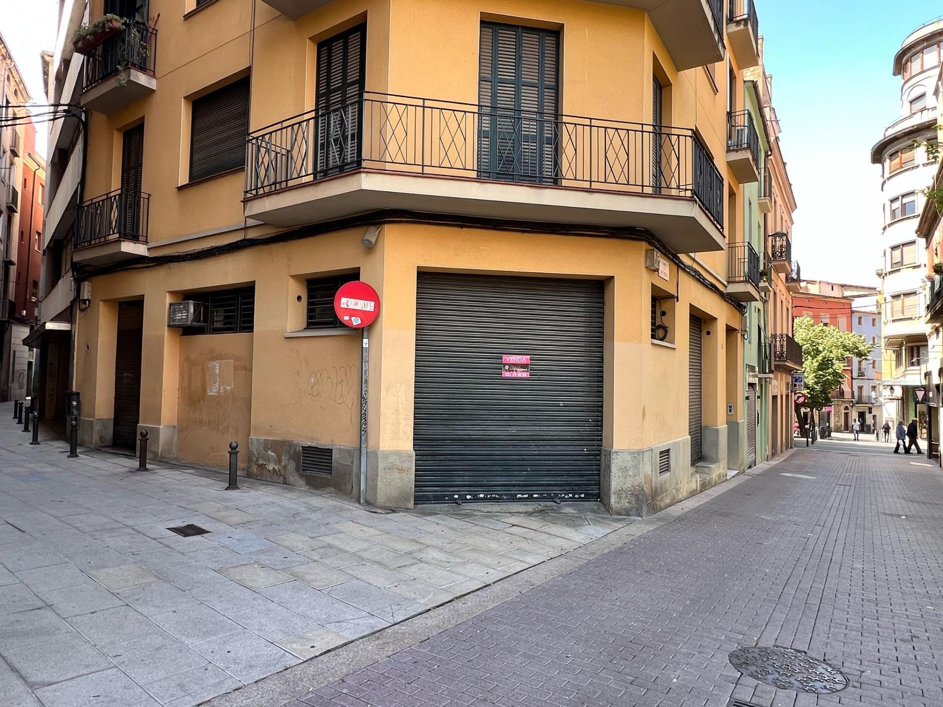 Immeuble residentiel dans Manresa, Barcelona à vendre Photo du bâtiment- Image 1 de 6
