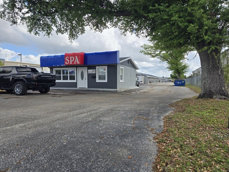 11151 66th St N, Largo, FL for sale - Building Photo - Image 3 of 20