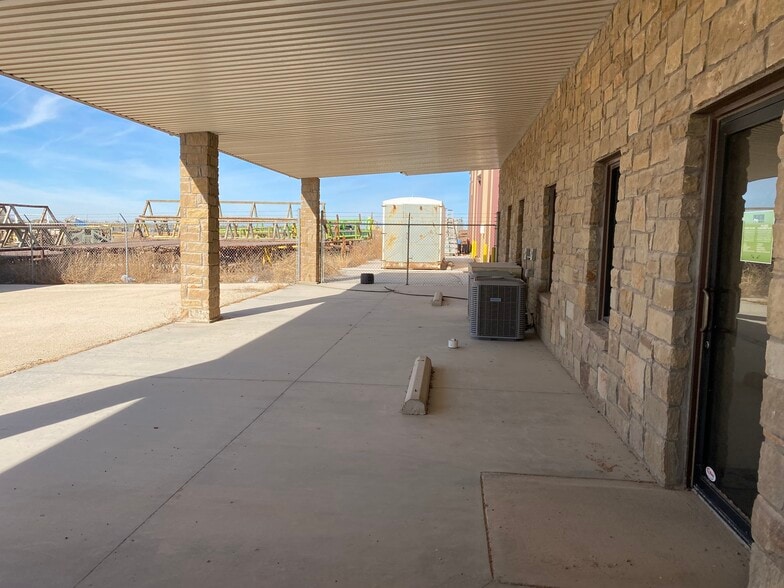 13216 Hwy. 191, Midland, TX for lease - Building Photo - Image 3 of 24