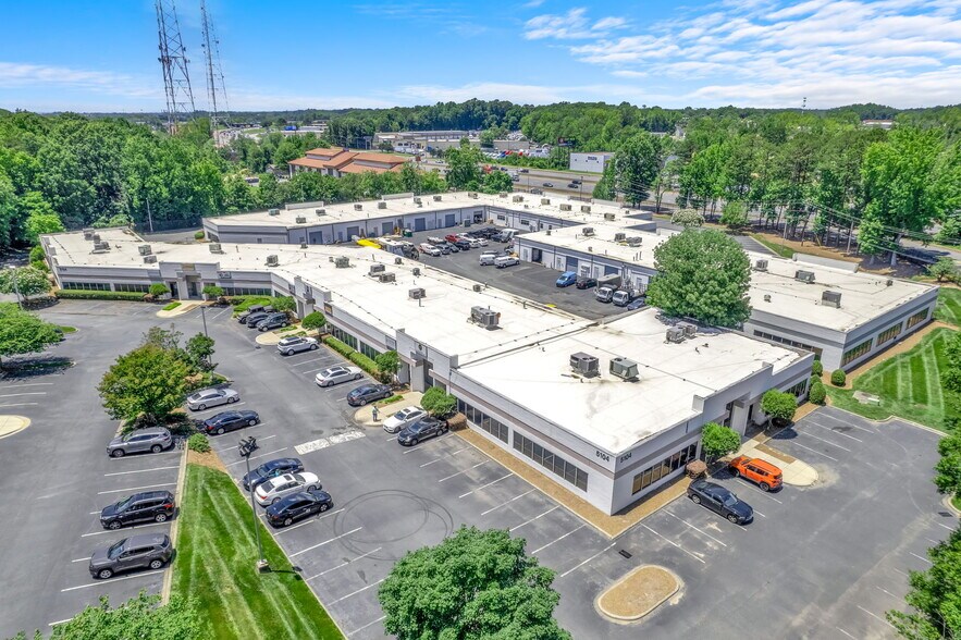 5100 Reagan Dr, Charlotte, NC à louer - Aérien - Image 3 de 20