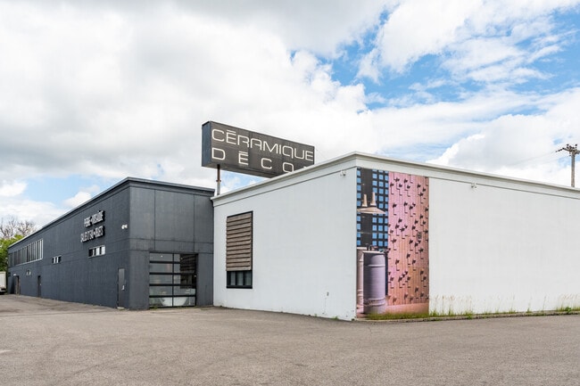 Plus de détails pour 4220 3e Av O, Québec, QC - Commerce de détail à vendre