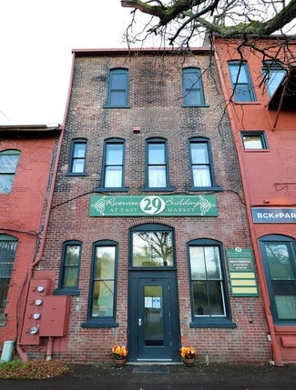Plus de détails pour 29 E Market St, Corning, NY - Bureau à louer