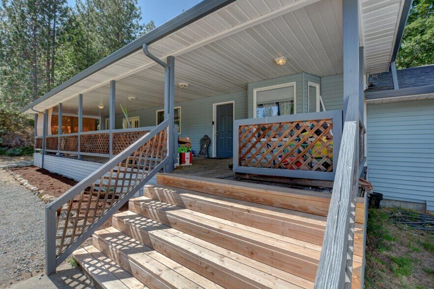 625 Barbara Drive, Grants Pass, OR à vendre - Photo du bâtiment - Image 3 de 99