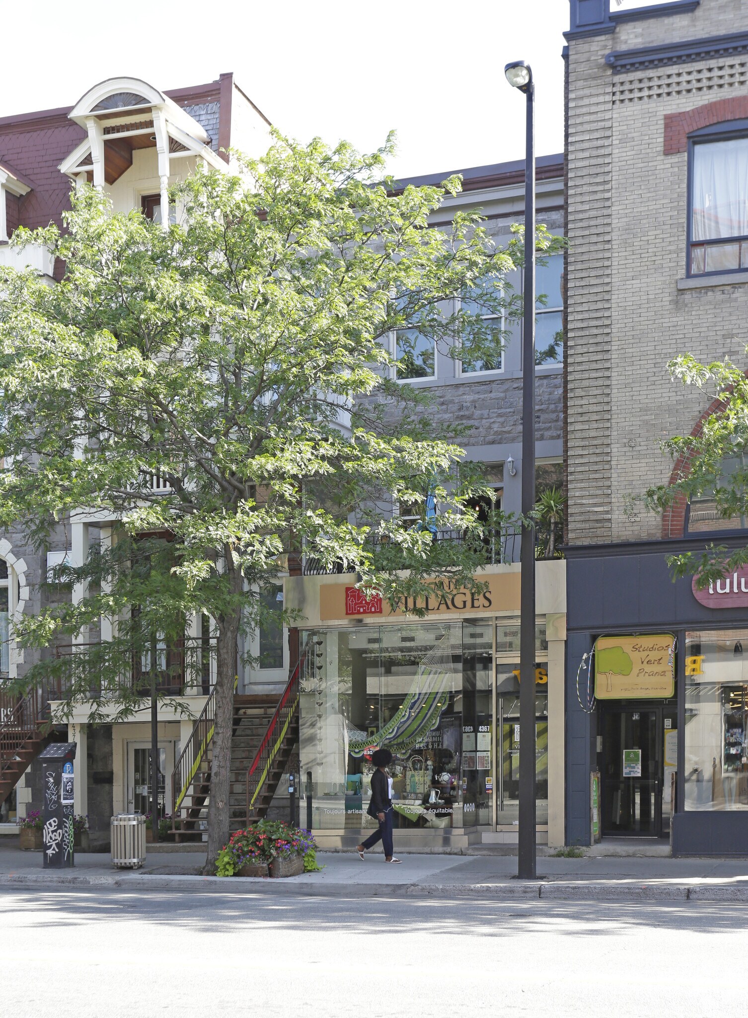 4371 Rue Saint-Denis, Montréal, QC for sale Primary Photo- Image 1 of 1