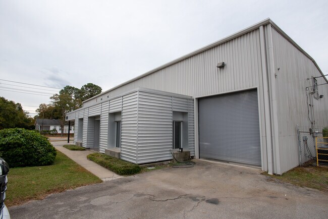Plus de détails pour 303 Gadsden St, Columbia, SC - Local d'activités à louer